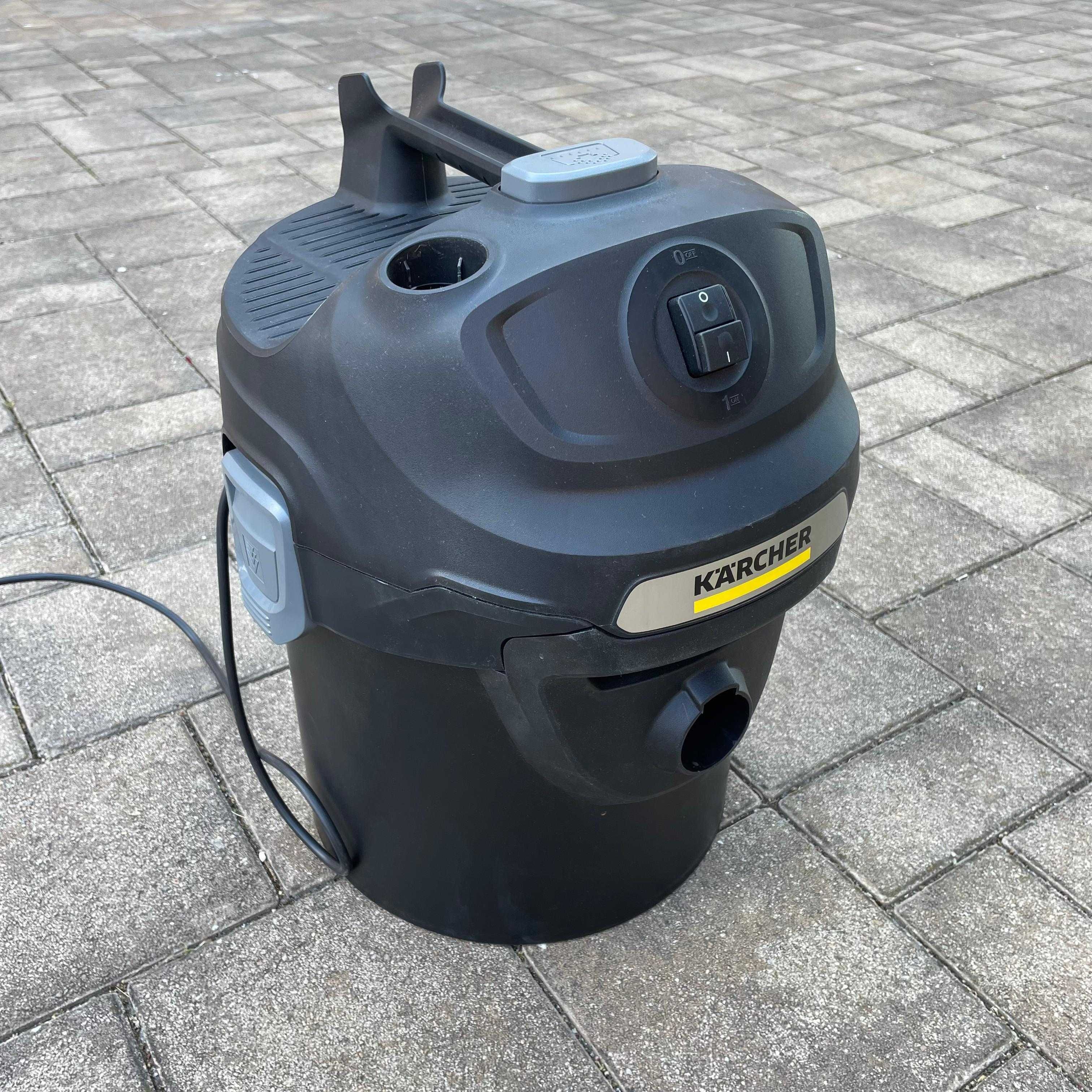 Aspirator pentru cenușă și praf Karcher - AD 2