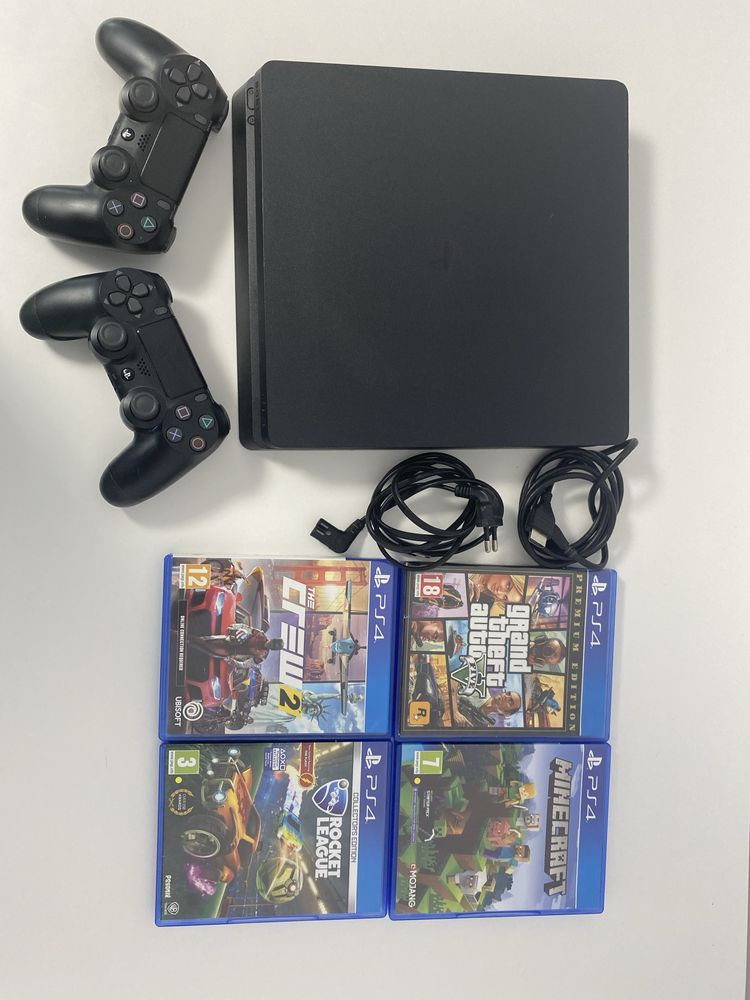 Vând PS4 1TB spațiu de stocare
