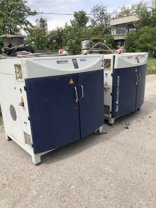 Винтова вакуум помпа Becker