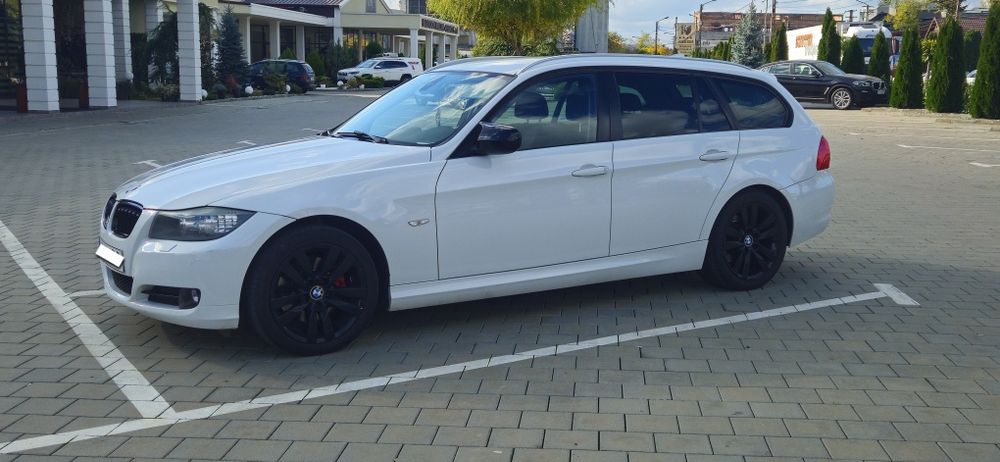 BMW -  320d 184hp 2011