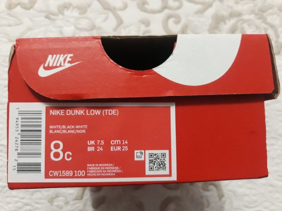 Nike Dunk Low Panda mărimea  25