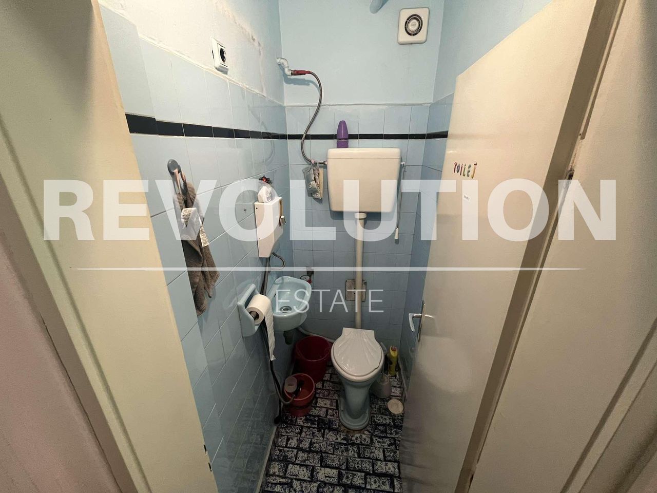Дава се под наем Тристаен апартамент в Варна, Нептун - 100 кв.м за 400 € - Снимка #10