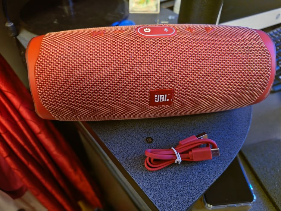 Vând Boxa Portabila JBL Charge 5