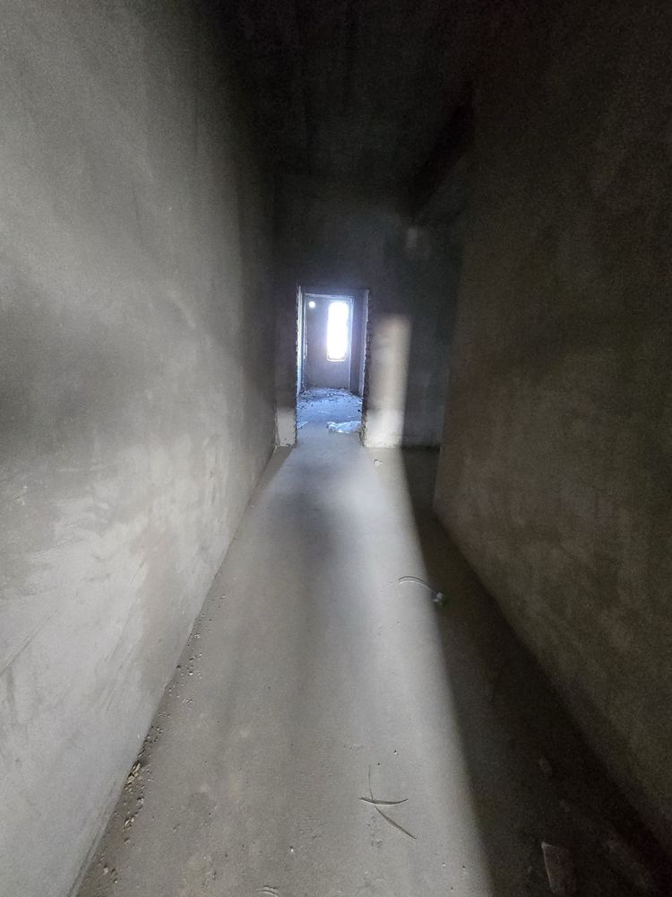 Tezda arzon sotiladi 2 xonalik karobka
