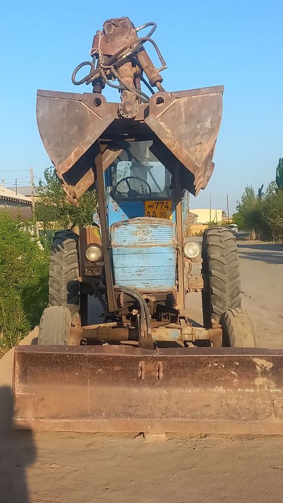 28 traktor pokruzchik