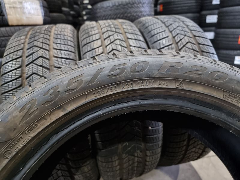 255/45/20//235/50/20 PIRELLI