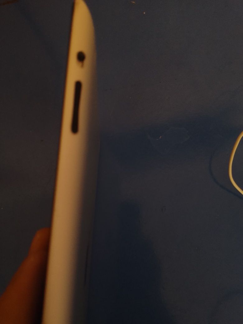Apple ipad 2 срочно продаю