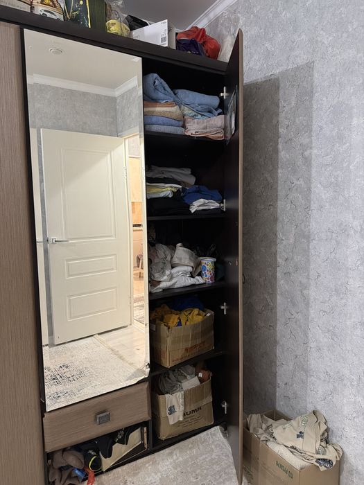 Шкафы для спальный и прохожий