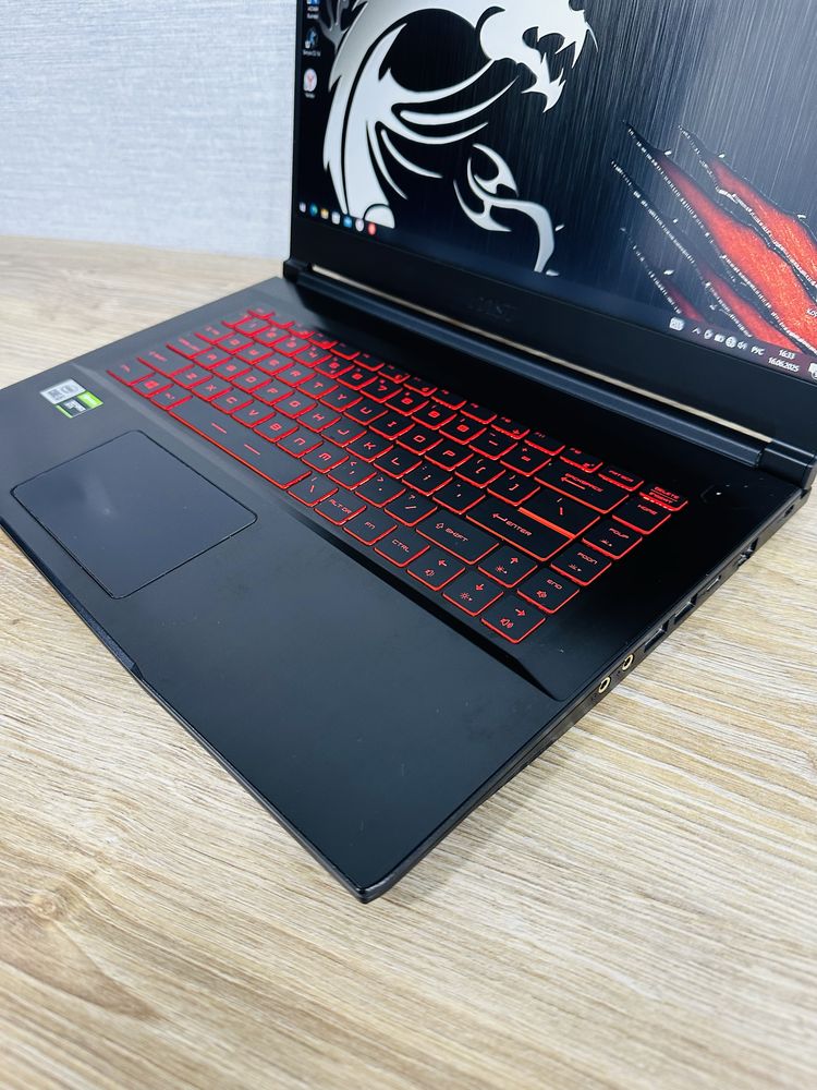 12 Ядерный MSI Gaming+GTX1650 Идеал состояние, Геймерский ноутбук