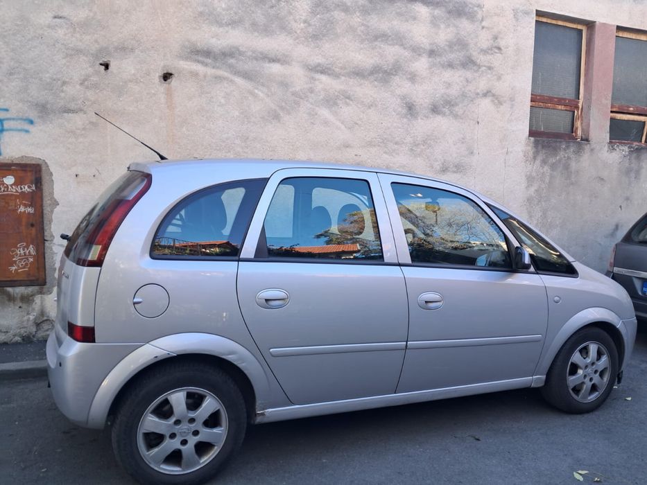 Vând Opel Meriva