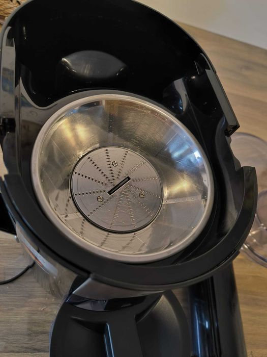 Storcator fructe si legume BRAUN J500