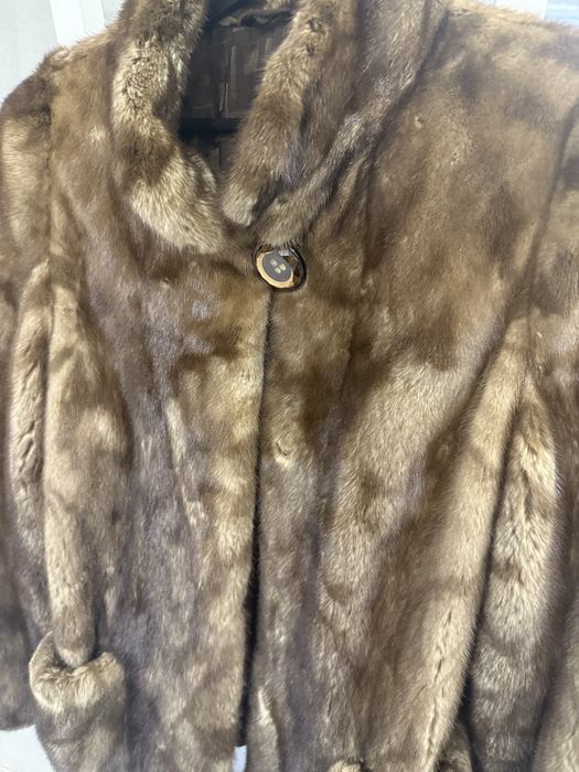 Продам норковую шубку