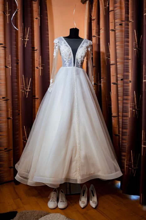 Vând rochie de mireasă