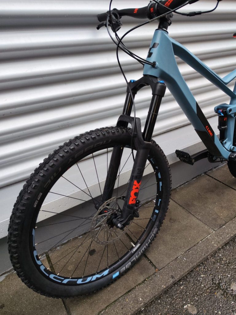 Bicicleta MTB Cube Full Suspension Carbon