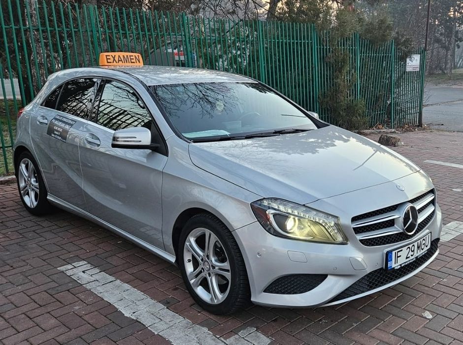 Instructor Auto cat. B/ Scoală de soferi București Zona Grand Arena!