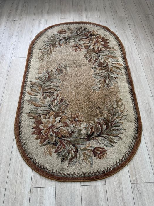 Продам ковер в хорошем состоянии.