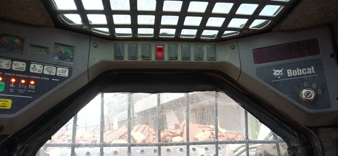 Продавам Bobcat s 175 2005г