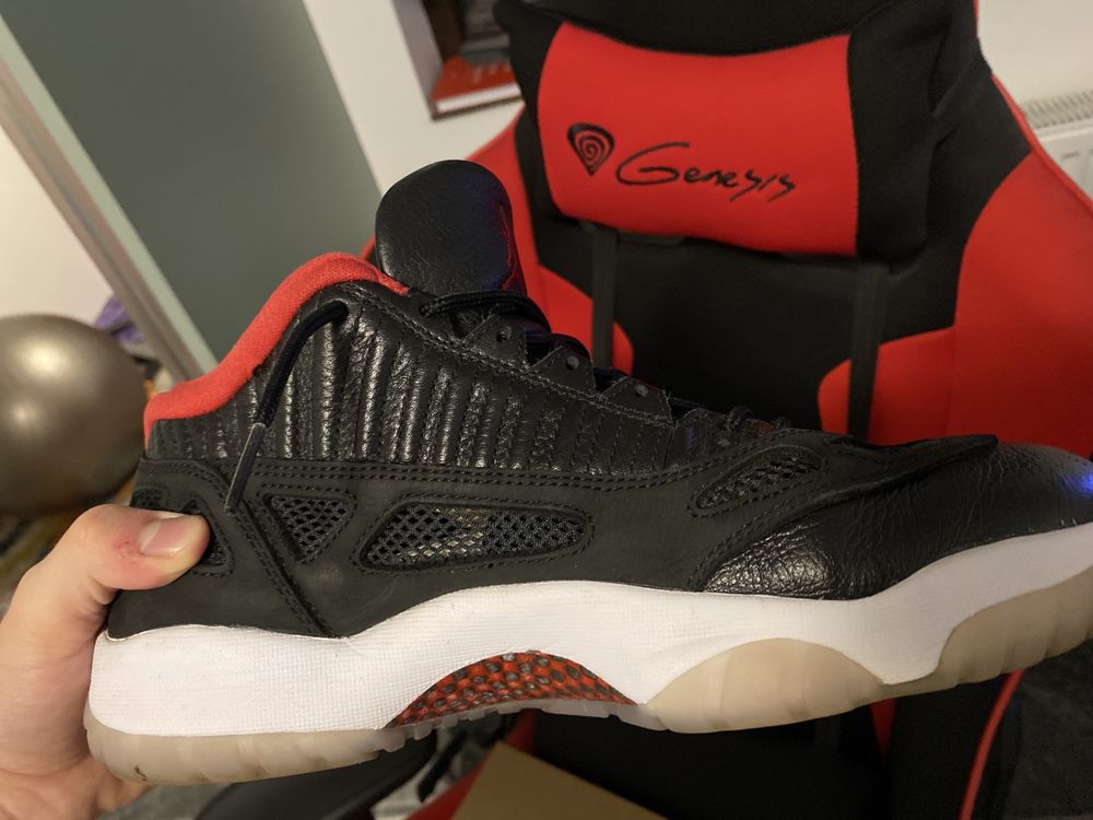 Nike Jordan 11 Low Bred IE 2021