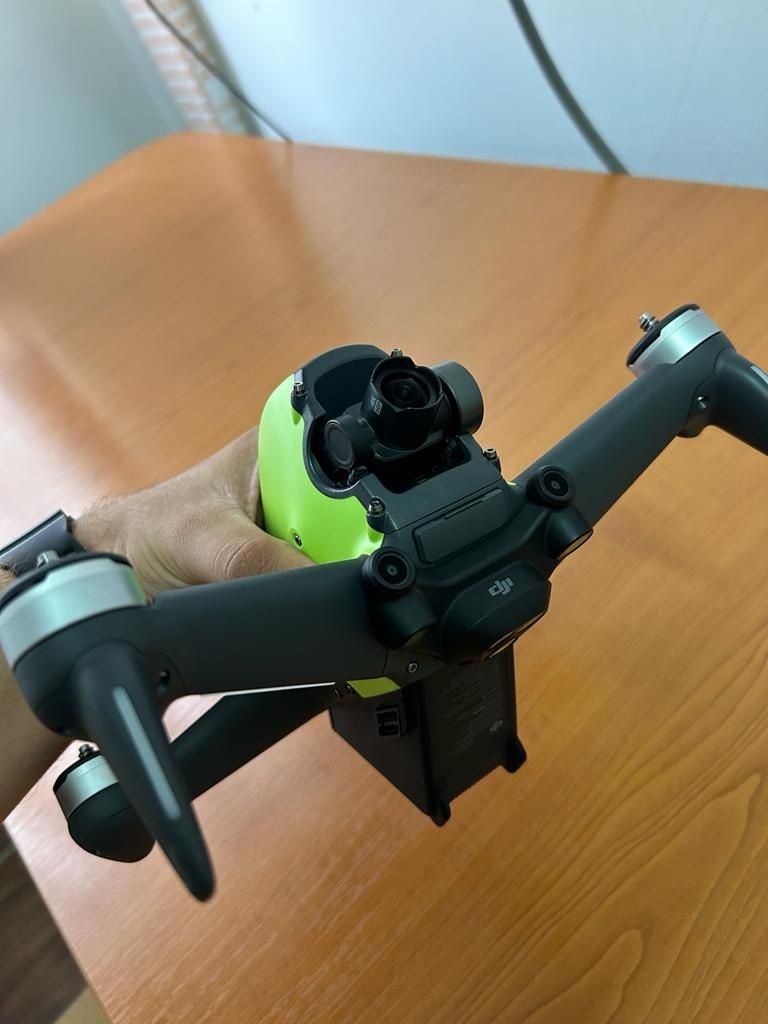 Drona dji  fpv fara ochelari