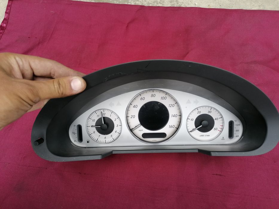 Километраж  W203 W204 W209 W210 W211 W212 W219 W221 W164 W251 X164