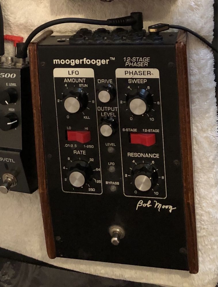 Moog MF-103 moogerfooger phaser