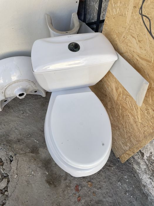 Rakvina va unitaz tezda sotiladi