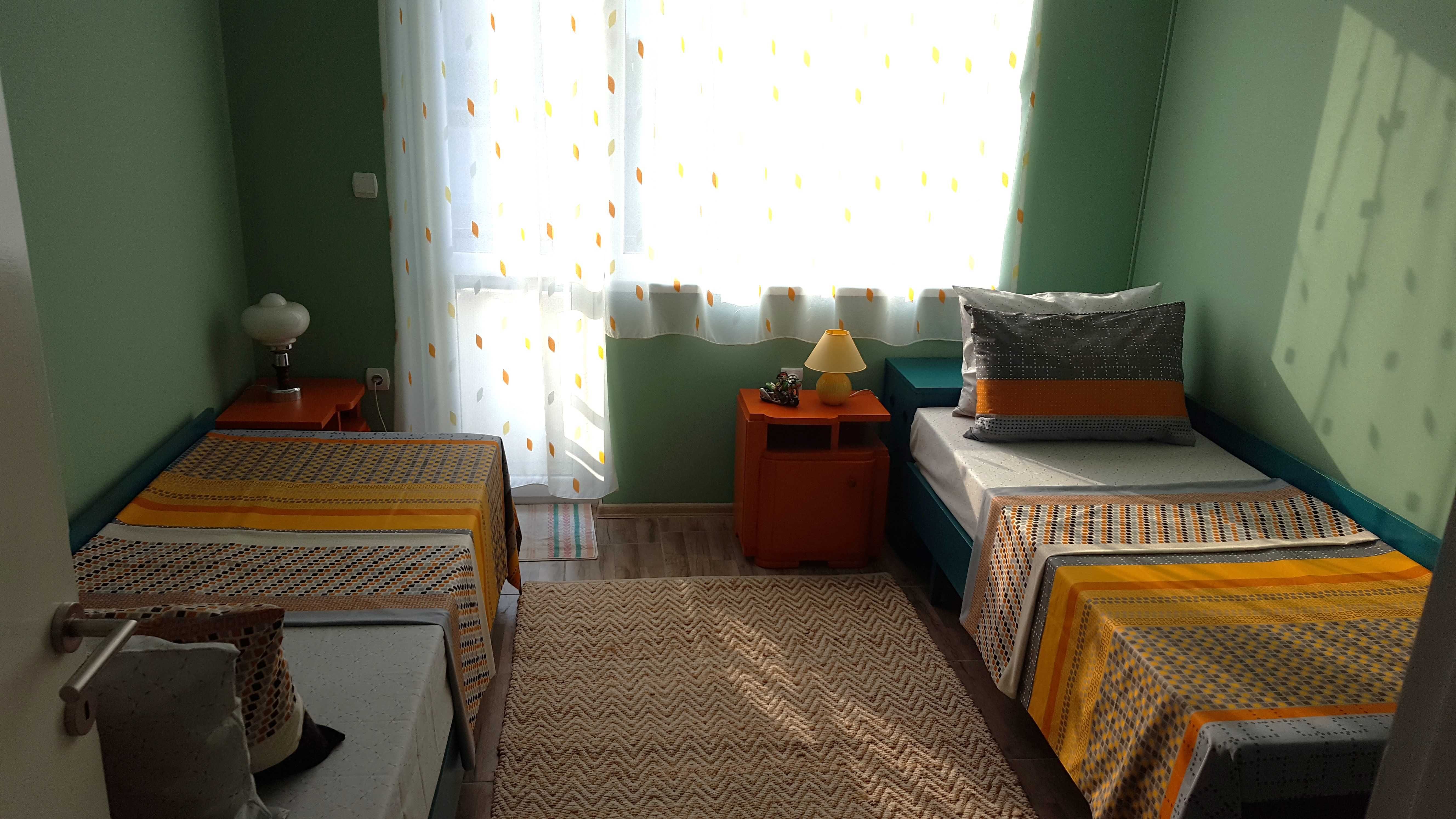 Варна ТОП център 110м2 капацитет 6 човека