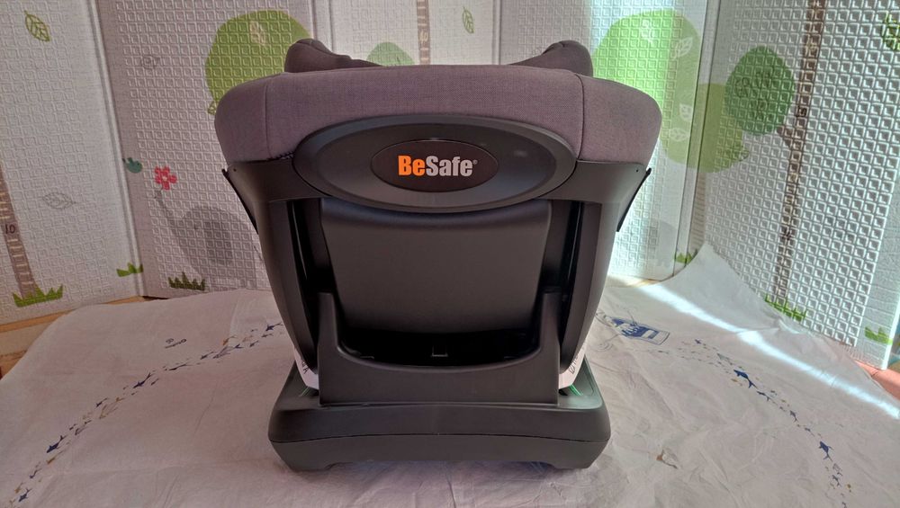 Столче за кола BeSafe iZi Modular A X1 i-Size + база (по-новият модел)