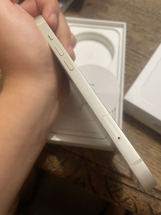 iPhone 13 с гаранция 2 години