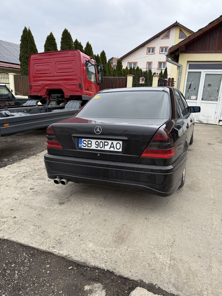 Vand Mercedes C-class