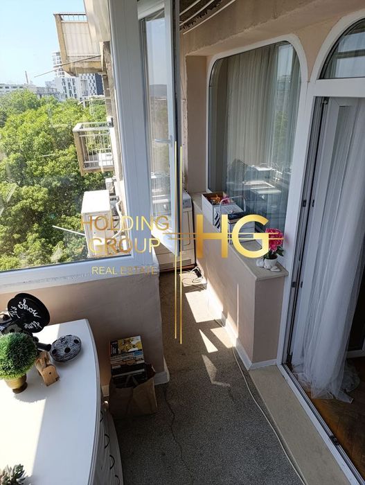 Продава се Тристаен апартамент в Варна, Чайка - 94 кв.м за 2341 €/кв.м - Снимка #11