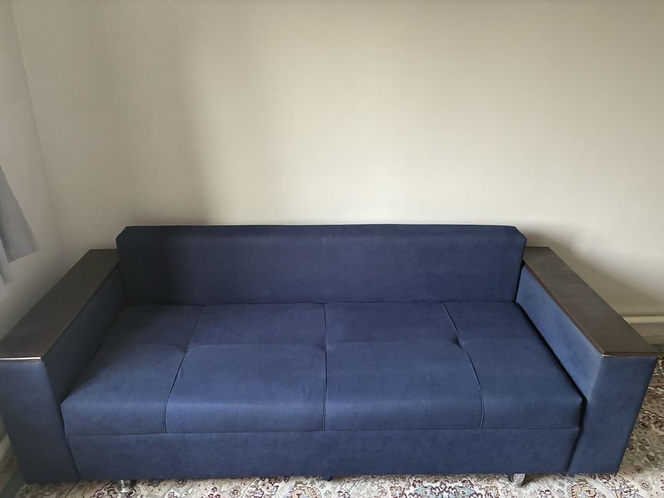 Раслакдной диван