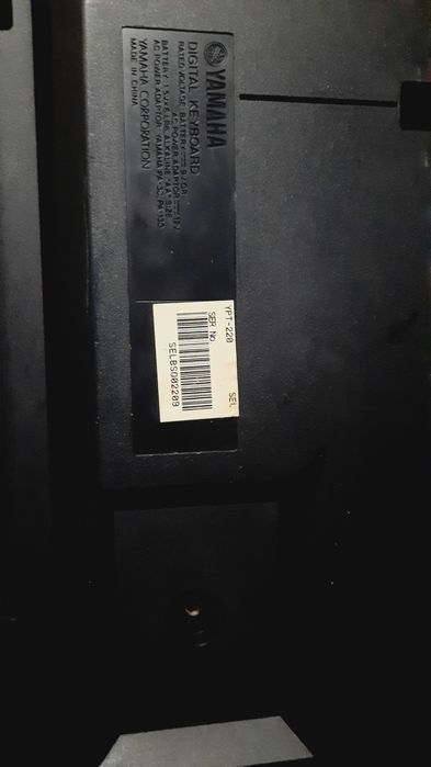 Orgă Yamaha YPT-220