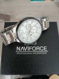 Продам часы Naviforce