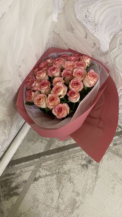 Цветы розы свежые