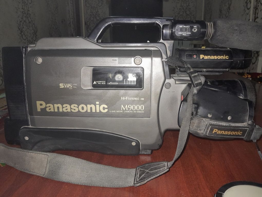 Panasonic M9000 camera