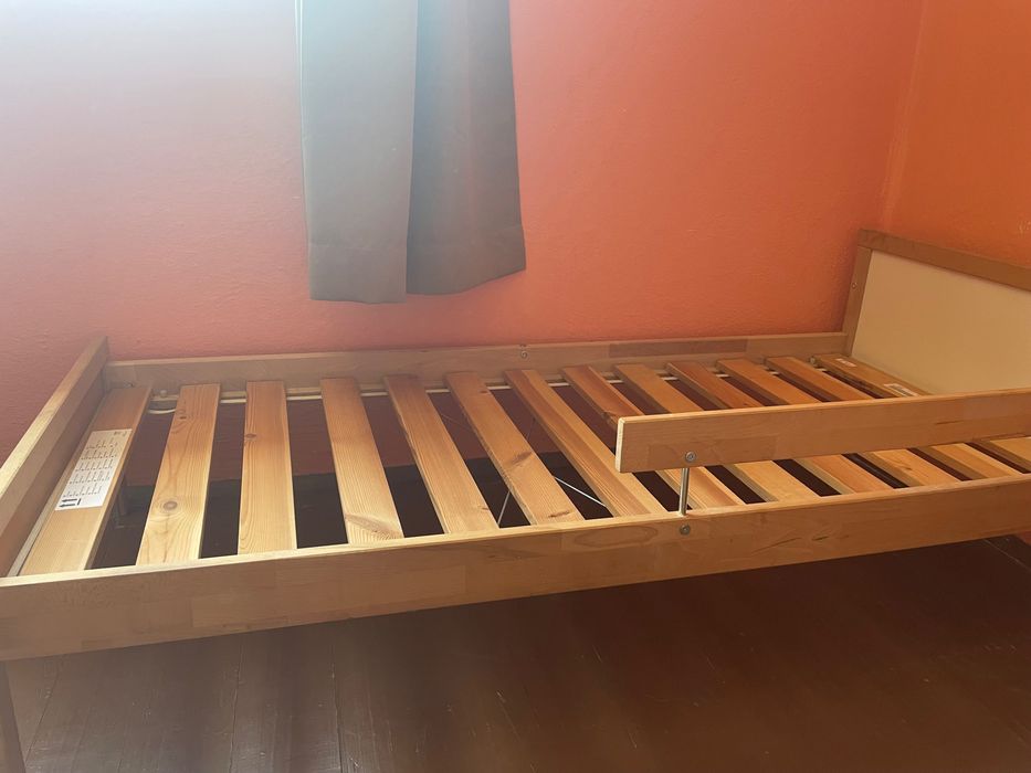 Детко легло + матрак IKEA (3-9 години)