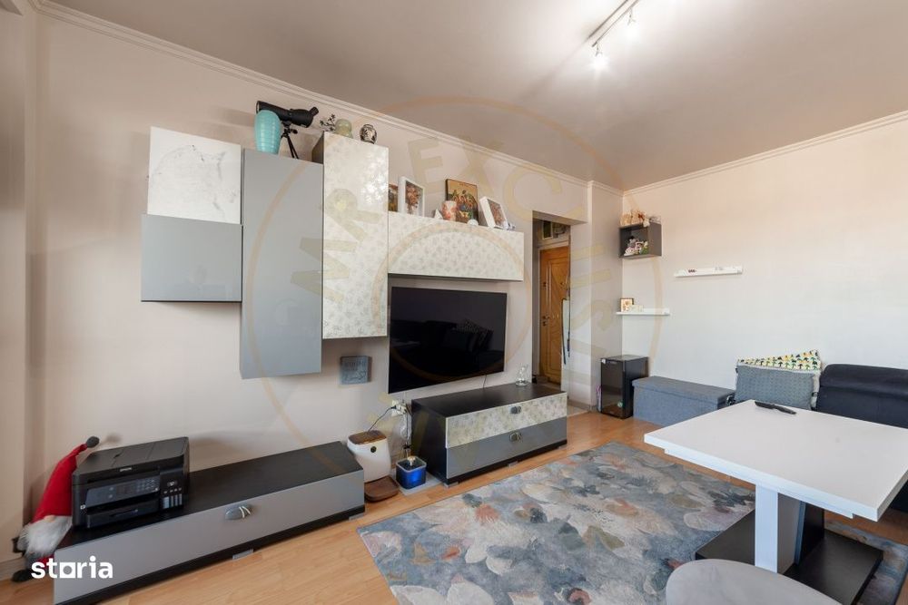 Apartament 3 camere Pitesti