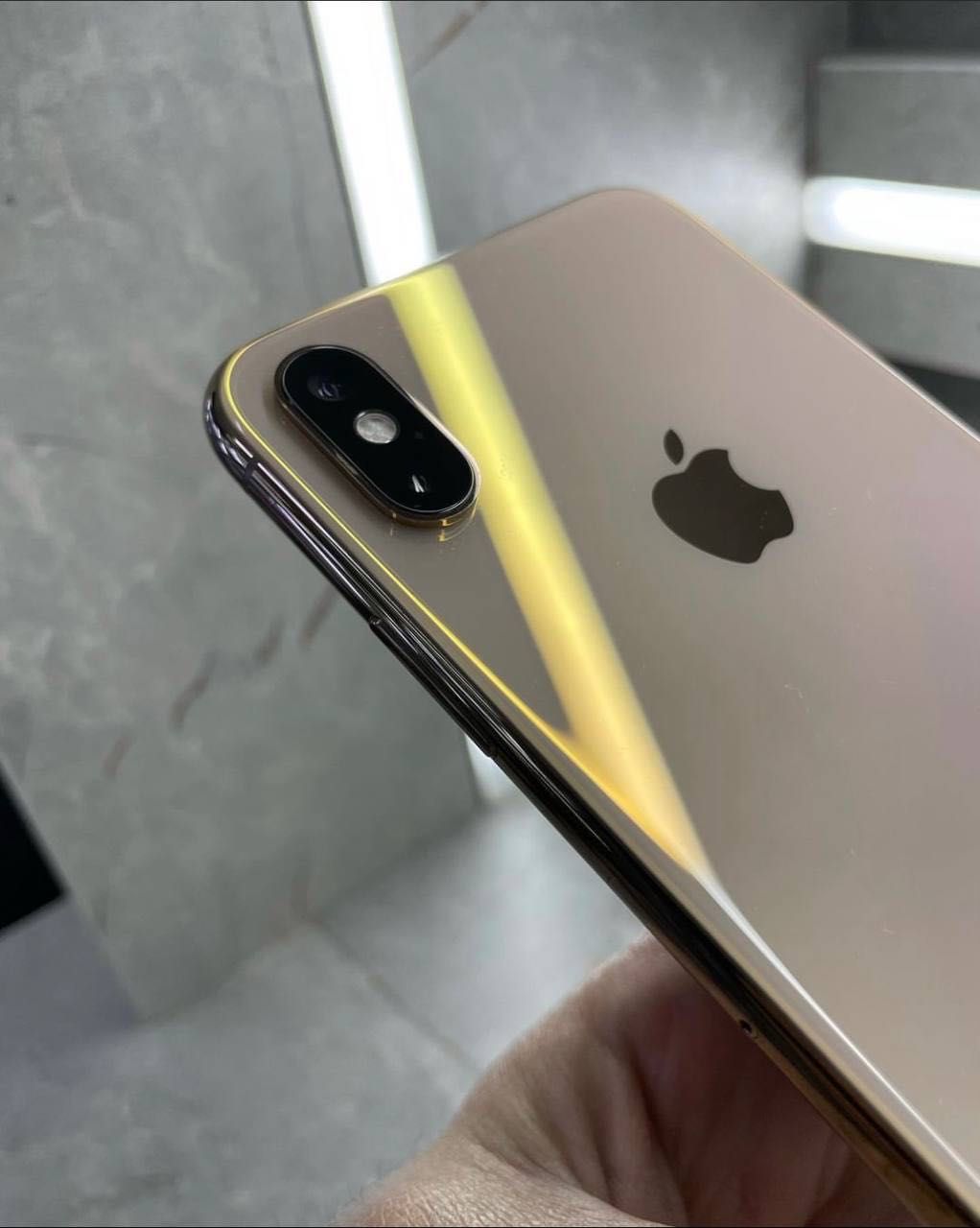 Iphone Xs sotiladi srochna