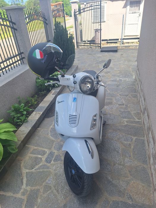 Vespa GTS300 перфект