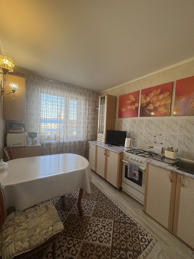Продам 3- комнатную Достык Молл