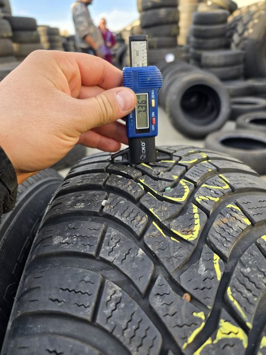 Anvelope de iarna 235-65r17 Falken