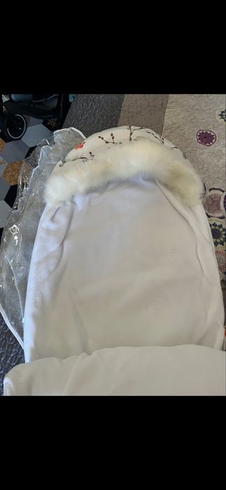 Продам зимний конверт на выписку