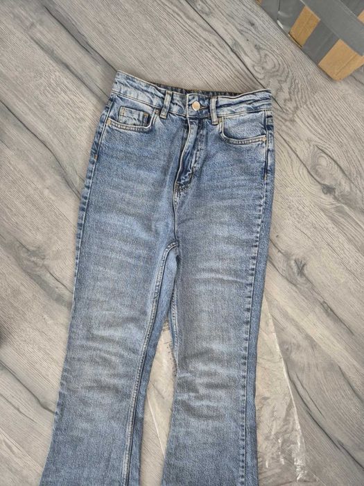 Blugi dama noi evazați xs