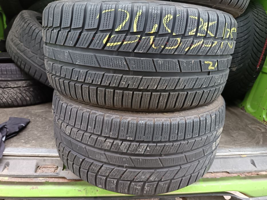 Anvelope MS iarna 225 40 18 și 245 35 18 toyo 7.5mm