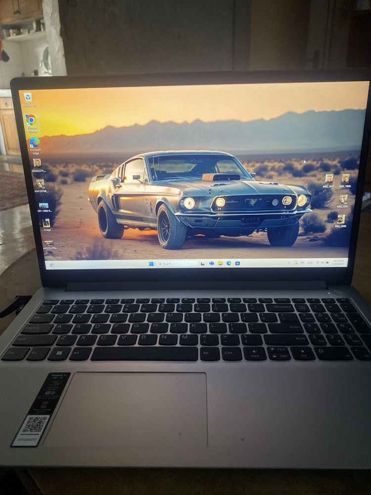 Лаптоп Тъчскрийн Леново Ideapad 1