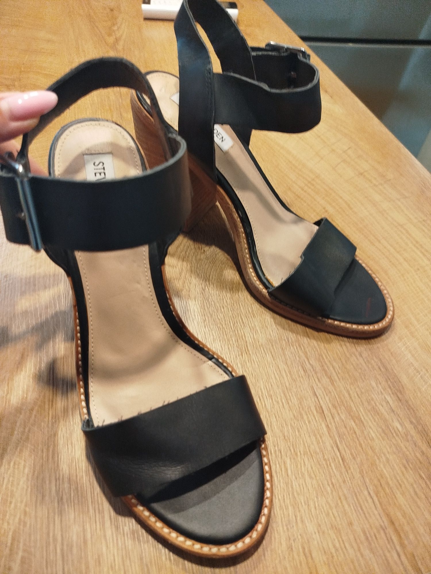 Дамски сандали Steve Madden