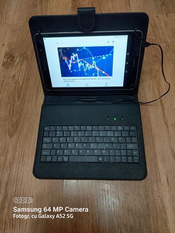 Husa Tableta 8 Inch Cu Tastatura Micro Usb Model X , Negru