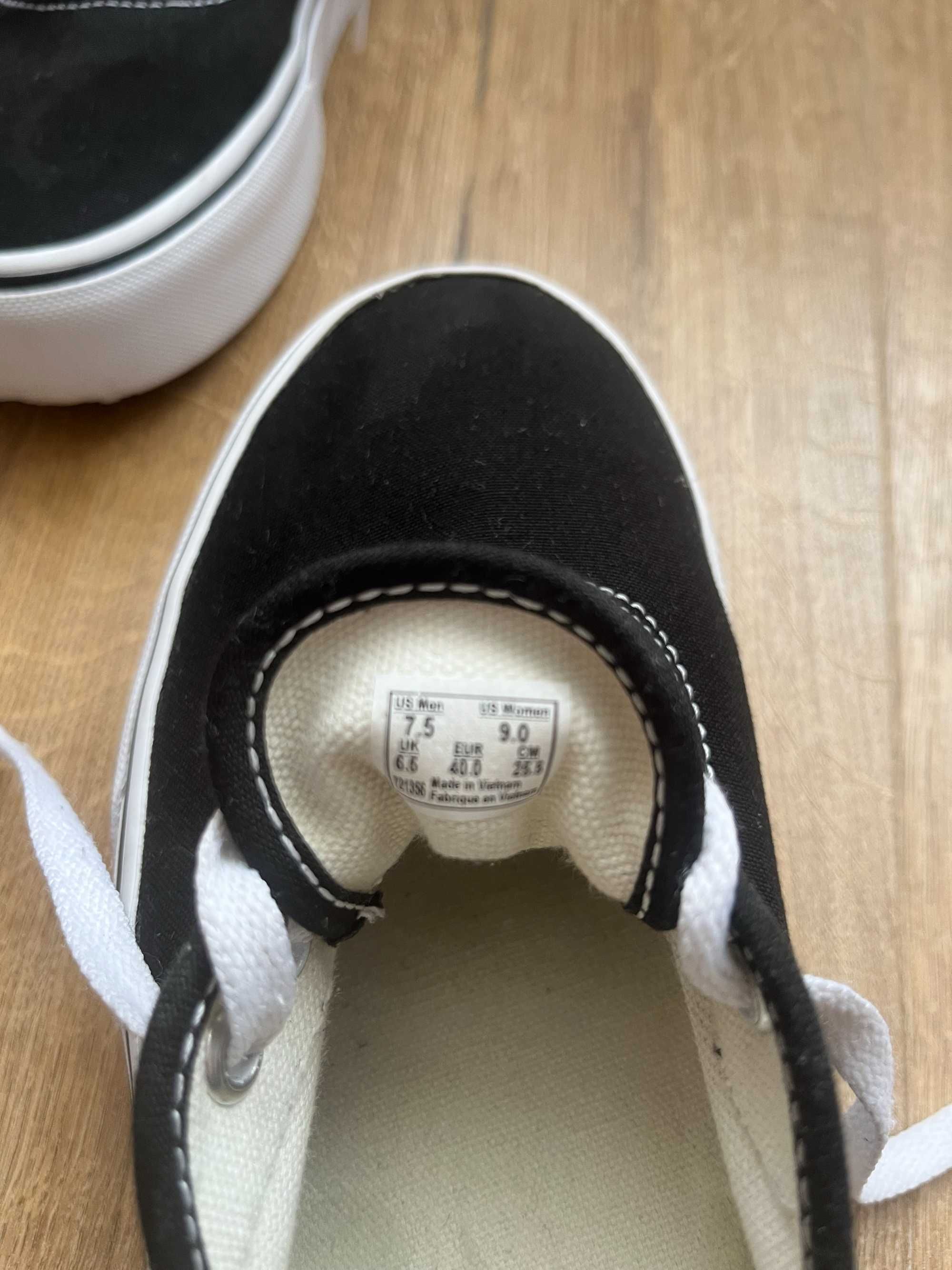 Vans Authentic - 40 номер