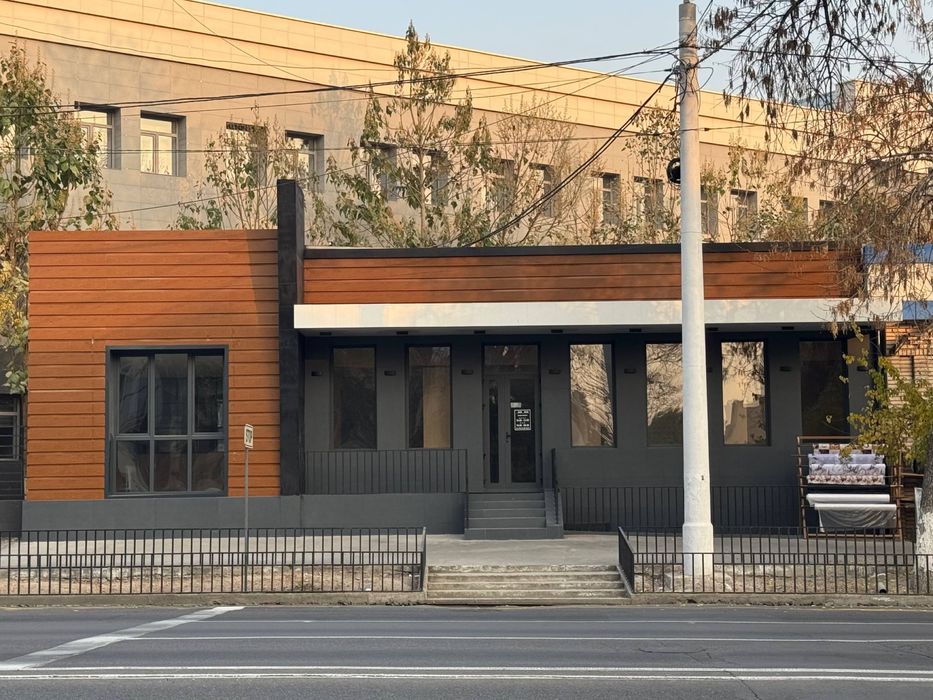 Лабзак Эмити Университи | 230кв - нежилое помещение вдоль дороги Аренд